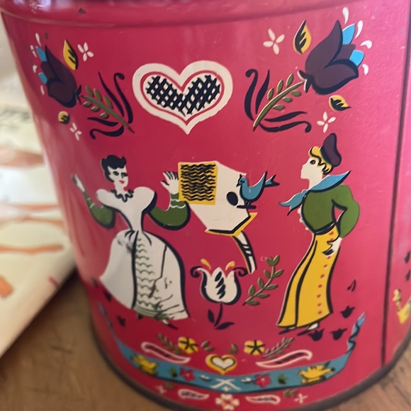 Vintage Buttons and Pattern - Picture 9 of 11